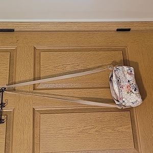 Shoulder purse